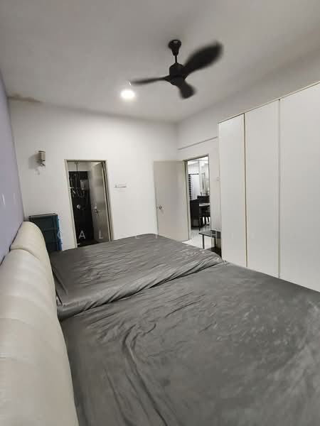 Pangsapuri untuk Dijual di The Twin Residences - Calley Chin - Bedroom - PropertyGuru.com.my