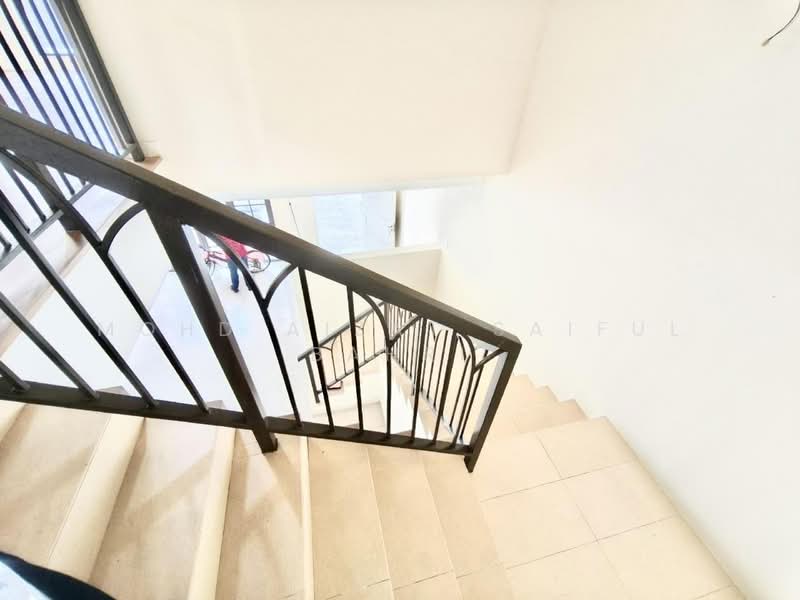 Rumah Teres 2 Tingkat untuk Dijual di Dengkil (Selangor) - Mohd Aizat Saiful Bahri - Interior - PropertyGuru.com.my