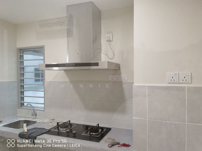 Pangsapuri untuk Dijual di Kemuning Idaman - Wennie Ho - Kitchen - PropertyGuru.com.my