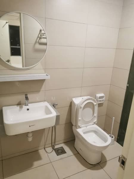Service Residence for Rent at Gravit8, Klang - Kim Ling - Master Bathroom - PropertyGuru.com.my
