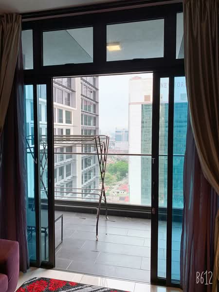 Servis Apartment untuk Dijual di Setia Sky 88 - Nicholas Tey - Balcony - PropertyGuru.com.my
