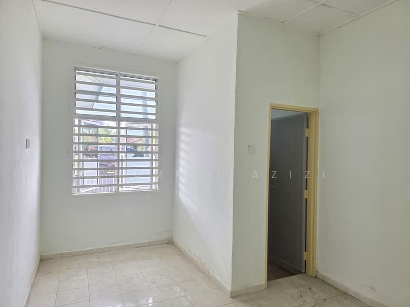 For Sale - Taman Sepekan Makmur