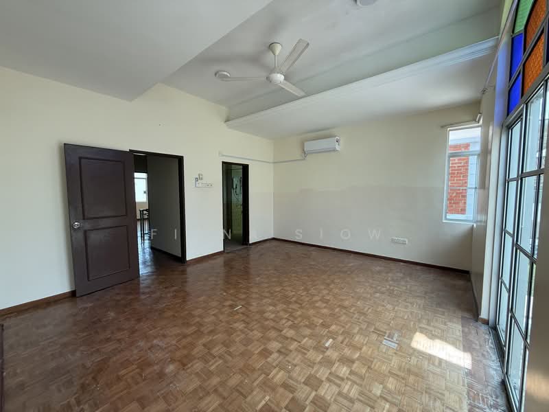 Rumah Teres 2 Tingkat untuk Disewa di Taman Impian Emas (Skudai) - Fiona Siow - Master Bedroom - PropertyGuru.com.my