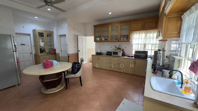 Bungalow for Sale in Bandar Country Homes (Rawang) - Lucas Loh - Kitchen - PropertyGuru.com.my