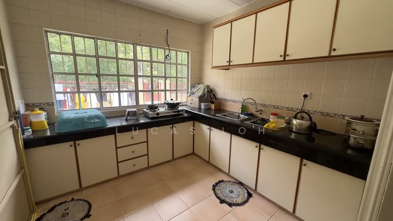 Bungalow for Sale in Bandar Country Homes (Rawang) - Lucas Loh - Kitchen - PropertyGuru.com.my