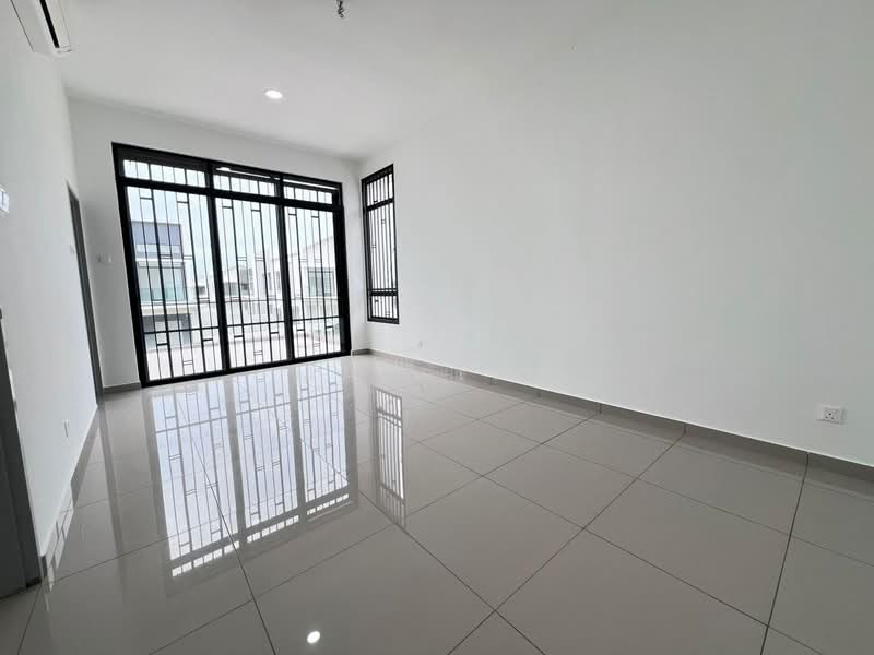 For Sale - Taman Akasia