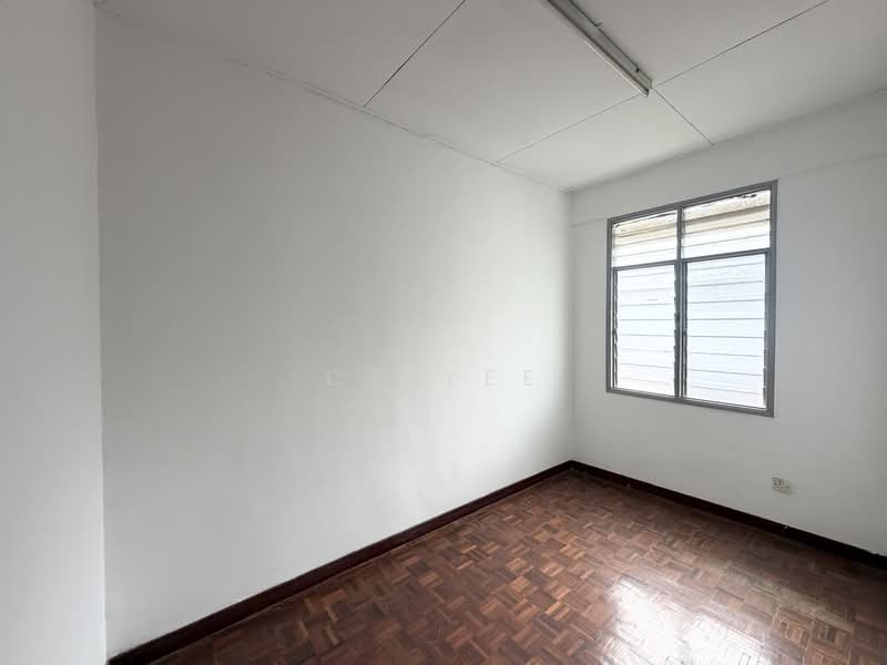 2-storey Terraced House for Sale in Bandar Putra Permai (Seri Kembangan) - CK Yee - Interior - PropertyGuru.com.my