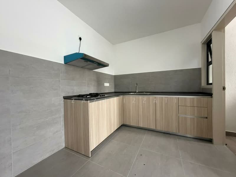 Servis Apartment untuk Disewa di Aurora Subang Jaya - Izzaza Izzati - Kitchen - PropertyGuru.com.my