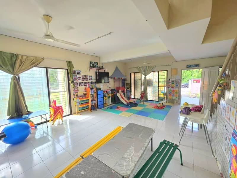 Rumah Teres 2 Tingkat untuk Dijual di Saujana Utama (Selangor) - Hairi Halim - PropertyGuru.com.my