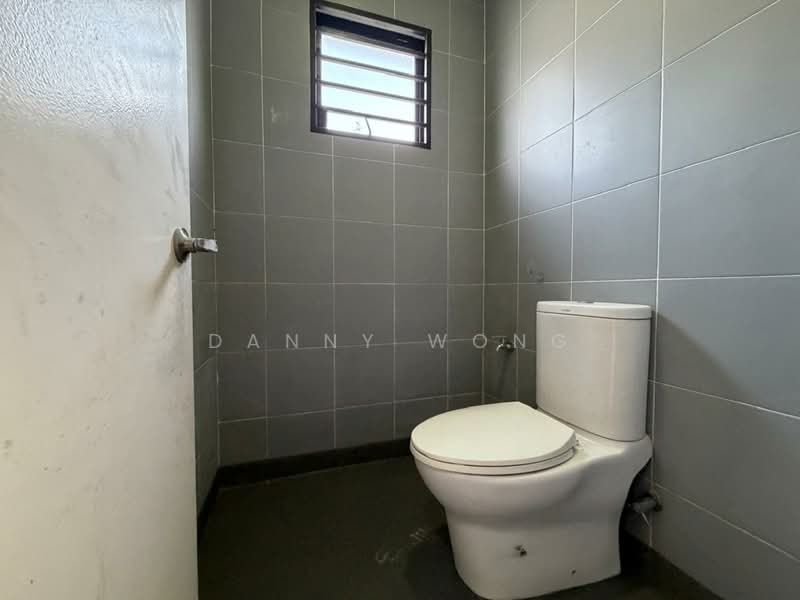 Rumah Teres 2 Tingkat untuk Disewa di Rawang (Selangor) - Danny Wong - Bathroom - PropertyGuru.com.my