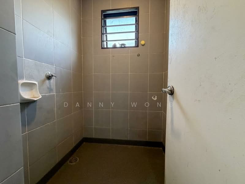 Rumah Teres 2 Tingkat untuk Disewa di Rawang (Selangor) - Danny Wong - Bathroom - PropertyGuru.com.my