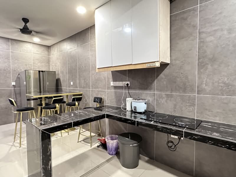 Rumah Teres 2 Tingkat untuk Disewa di Bandar Kulai (Kulai) - Fiona Siow - Kitchen - PropertyGuru.com.my