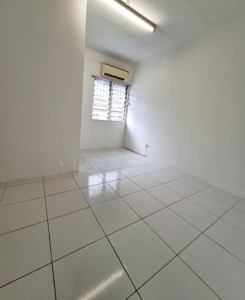 2-storey Terraced House for Sale in Taman Puncak Jalil (Seri Kembangan) - Lily Siow Siow - Bedroom - PropertyGuru.com.my