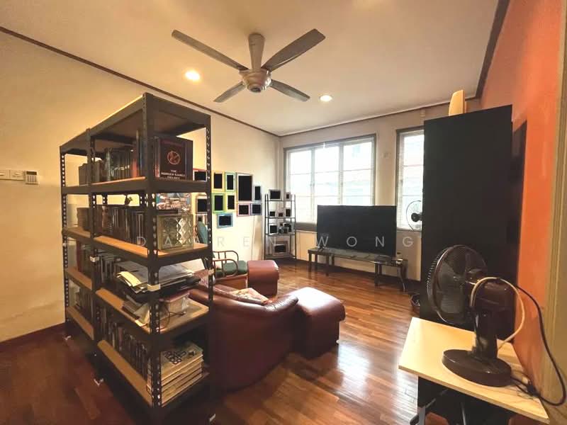 Rumah Berkembar untuk Dijual di Subang Jaya (Selangor) - Darren Wong - Living Room - PropertyGuru.com.my