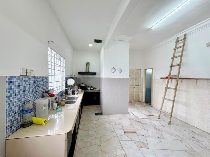 2-storey Terraced House for Sale in Klang (Selangor) - Penny Chia - Kitchen - PropertyGuru.com.my