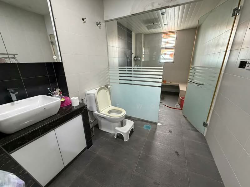 2-storey Terraced House for Sale in Saujana Rawang (Rawang) - Jessie Wong - Bathroom - PropertyGuru.com.my