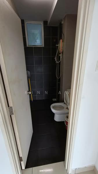 Apartment for Sale at D'Rich Executive Suites - Finn Aw - Bathroom - PropertyGuru.com.my