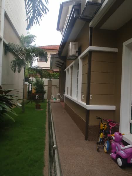 Rumah Banglo untuk Dijual di Bandar Putra Permai (Seri Kembangan) - Rion Lee - PropertyGuru.com.my