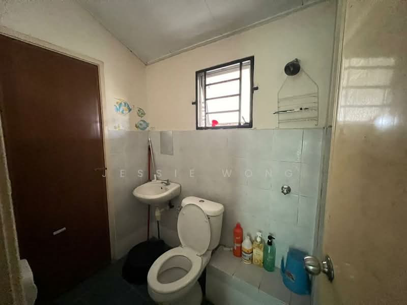 Rumah Teres 2 Tingkat untuk Dijual di Desa Puteri (Rawang) - Jessie Wong - Bathroom - PropertyGuru.com.my
