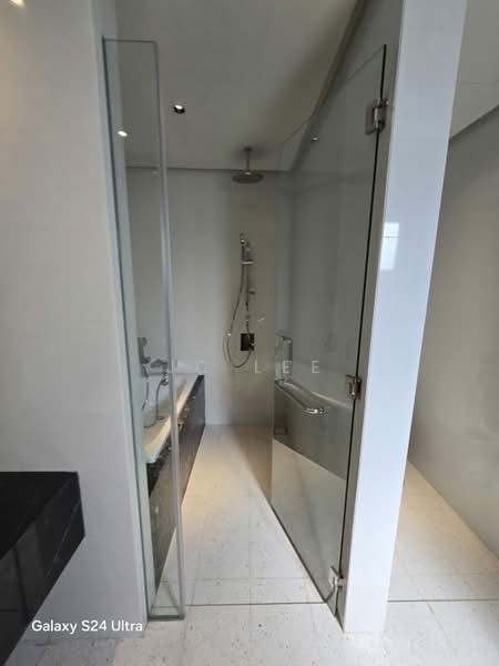 Service Residence for Sale at Oxford Residences @ Pavilion Embassy - JC Lee - Bathroom - PropertyGuru.com.my