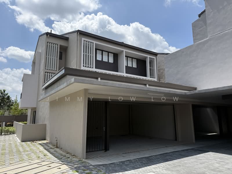 3-storey Terraced House for Sale in Taman Bukit Serdang (Seri Kembangan) - Jimmy Low Low - Exterior - PropertyGuru.com.my