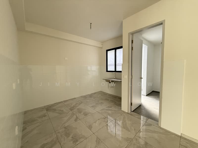 3-storey Terraced House for Sale in Taman Bukit Serdang (Seri Kembangan) - Jimmy Low Low - Ground Floor - Kitchen - PropertyGuru.com.my