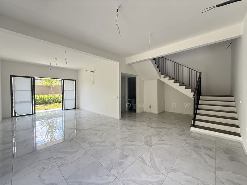 3-storey Terraced House for Sale in Taman Bukit Serdang (Seri Kembangan) - Jimmy Low Low - Ground Floor- Living Room - PropertyGuru.com.my