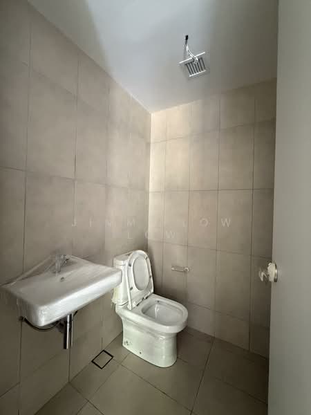 3-storey Terraced House for Sale in Taman Bukit Serdang (Seri Kembangan) - Jimmy Low Low - Ground Floor - Bathroom - PropertyGuru.com.my