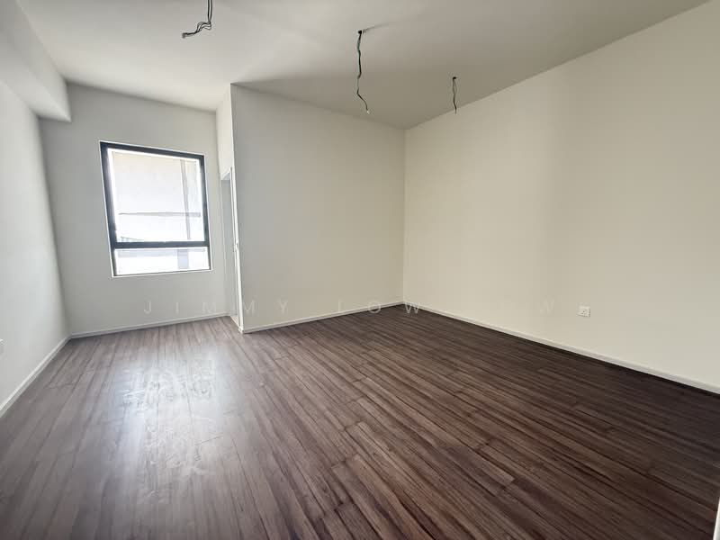 3-storey Terraced House for Sale in Taman Bukit Serdang (Seri Kembangan) - Jimmy Low Low - 2nd Floor - Room 4 - PropertyGuru.com.my