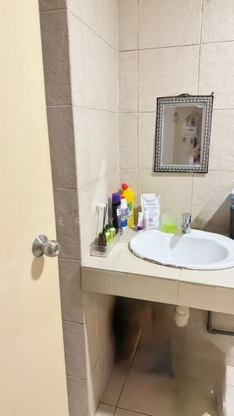 Apartment for Sale at Larkin Residence - Herry Goh - Bathroom - PropertyGuru.com.my