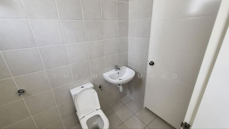 2-storey Terraced House for Rent in Seremban (Negeri Sembilan) - Ismi Muhammad - Bathroom - PropertyGuru.com.my