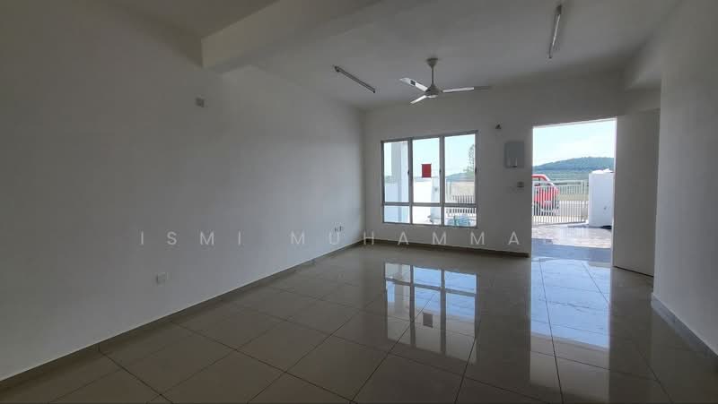2-storey Terraced House for Rent in Seremban (Negeri Sembilan) - Ismi Muhammad - Living Room - PropertyGuru.com.my