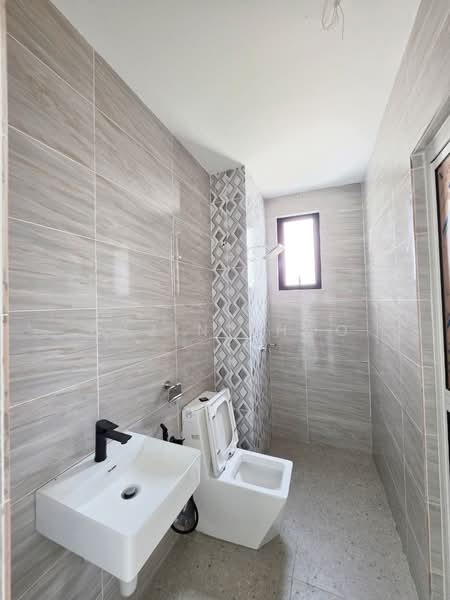 Kondominium untuk Dijual di Palazzo - Qazin Khoo - Bathroom - PropertyGuru.com.my