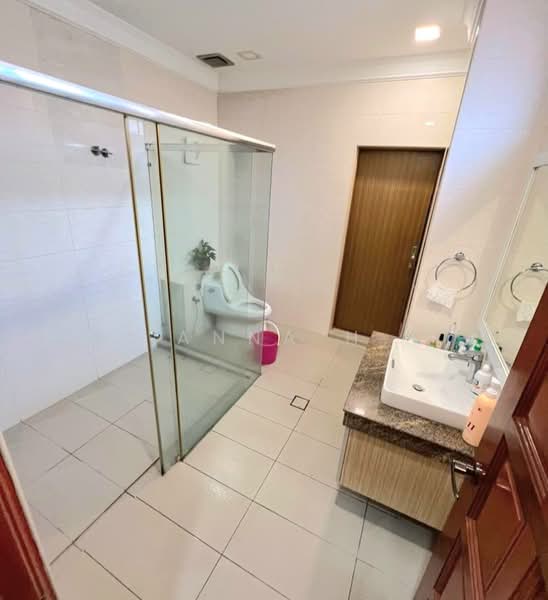 Semi-Detached House for Sale in Cheras (Selangor) - Anna H - Bathroom - PropertyGuru.com.my