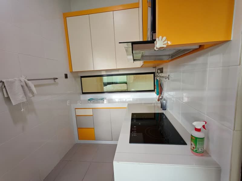 2.5-storey Terraced House for Sale in Taman Sutera Utama (Skudai) - Erness Tan - Kitchen - PropertyGuru.com.my