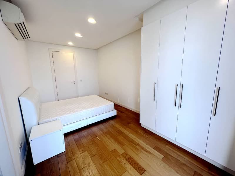 Condominium for Sale at 6 CapSquare - JC Lee - Bedroom - PropertyGuru.com.my