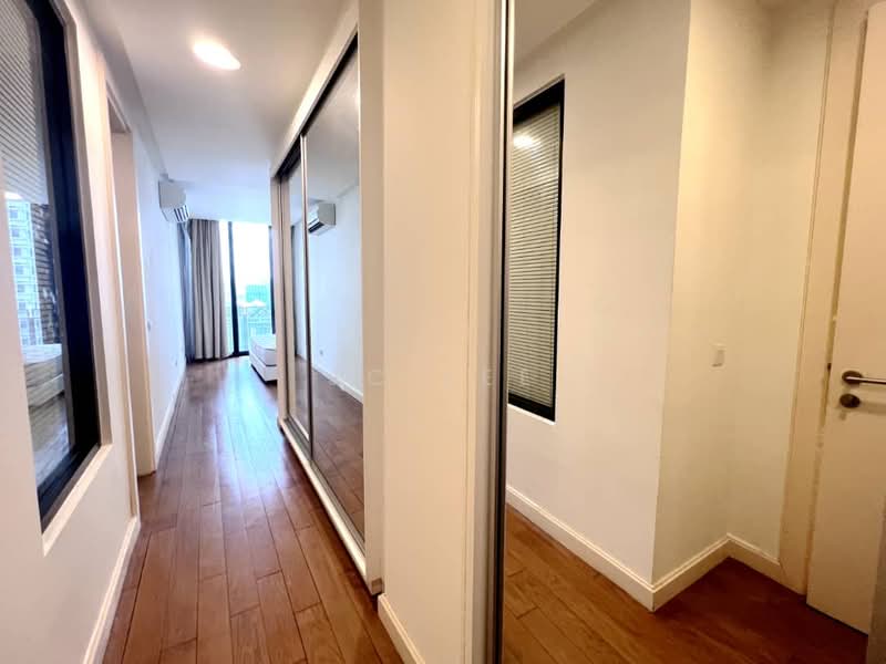 Condominium for Sale at 6 CapSquare - JC Lee - Corridor - PropertyGuru.com.my