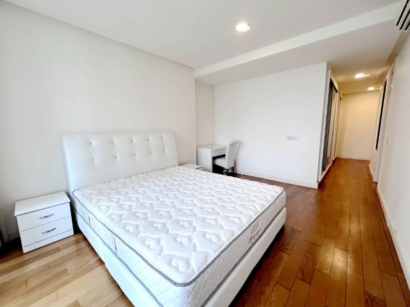 Condominium for Sale at 6 CapSquare - JC Lee - Bedroom - PropertyGuru.com.my