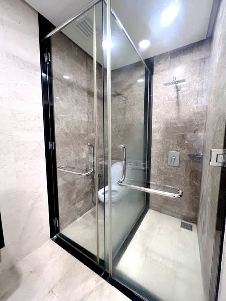Condominium for Sale at 6 CapSquare - JC Lee - Bathroom - PropertyGuru.com.my