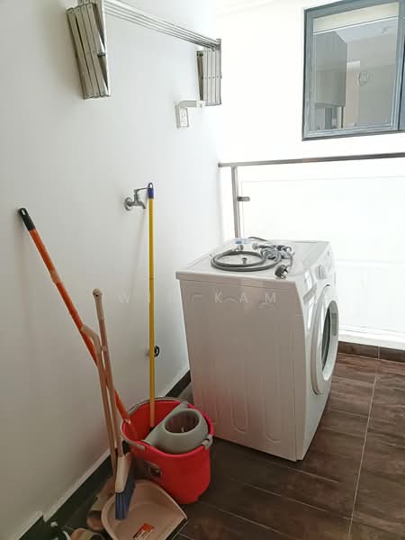 Condominium for Rent at Kings Bay @ Country Garden Danga Bay - Win Kam - Balcony - PropertyGuru.com.my