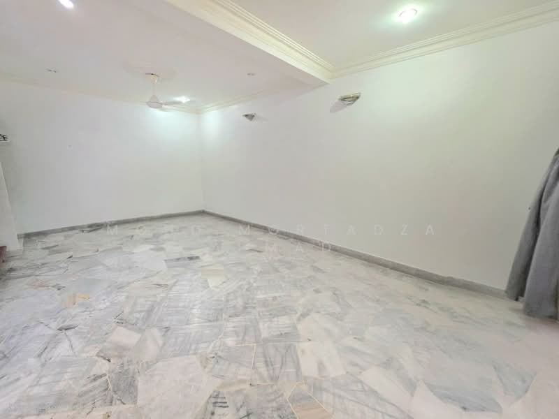 Rumah Teres 2 Tingkat untuk Dijual di Seksyen 27 (Shah Alam) - Mohd Mortadza Ahmad - Interior - PropertyGuru.com.my