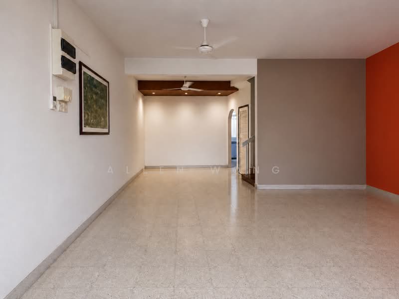 Hall/Dining Area