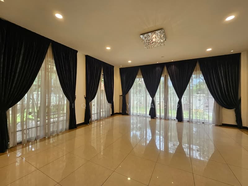 Semi-Detached House for Sale in Bukit Jelutong (Shah Alam) - Atiqah Yaacob - PropertyGuru.com.my