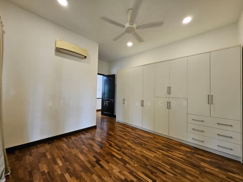Semi-Detached House for Sale in Bukit Jelutong (Shah Alam) - Atiqah Yaacob - PropertyGuru.com.my