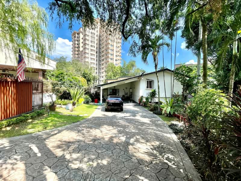 Bungalow for Sale in Petaling Jaya (Selangor) - Hasliza Hassan - Exterior - PropertyGuru.com.my