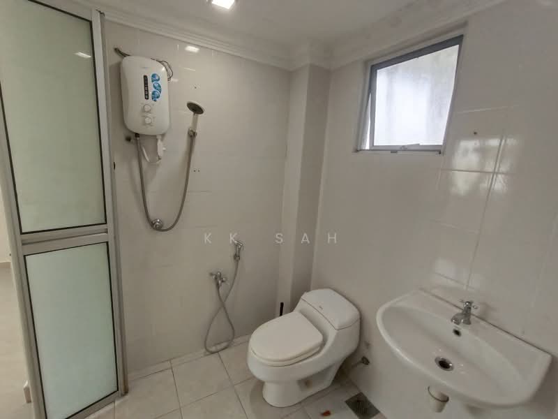 Pangsapuri untuk Dijual di RSGC View - KK Sah - Bathroom - PropertyGuru.com.my