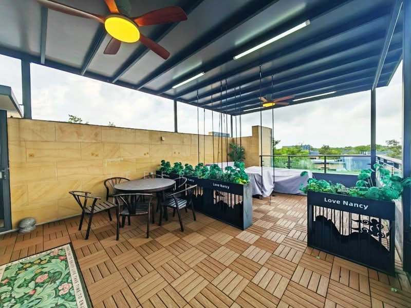 Cluster House for Sale in Forest City (Gelang Patah) - Jeffrey Lim - Balcony - PropertyGuru.com.my