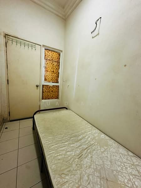 Kondominium untuk Disewa di Opal Residensi - Fuad Ali - Bedroom - PropertyGuru.com.my