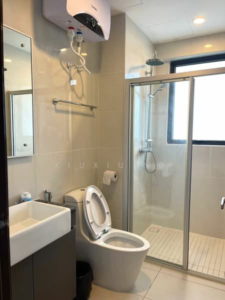 Condominium for Sale at Royal Strand @ Country Garden Danga Bay - Xiuxiu Ng - Bathroom - PropertyGuru.com.my