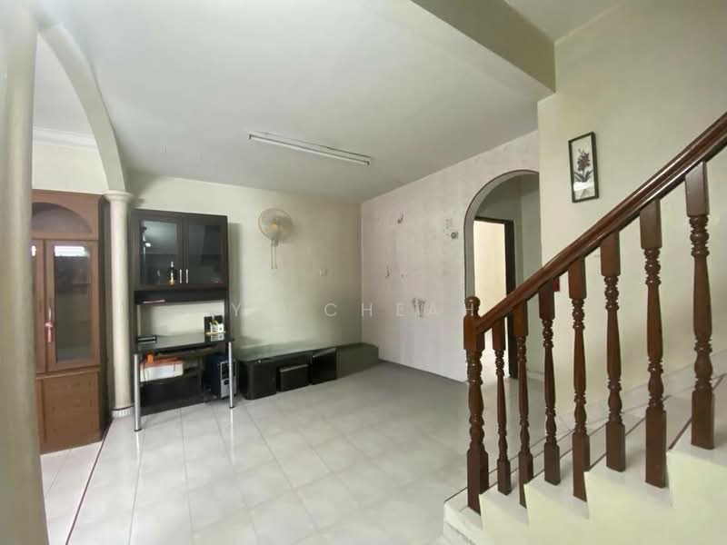 2-storey Terraced House for Sale in Taman Rasi Jaya (Menglembu) - YY Cheah - Living Room - PropertyGuru.com.my
